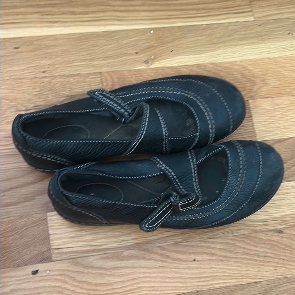 Clarks Black Flats with Sporty Design